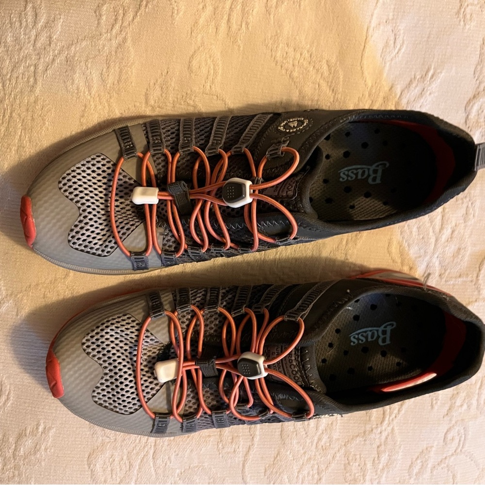 Wore once on a boating outing. Found in my closet and have no use for them.